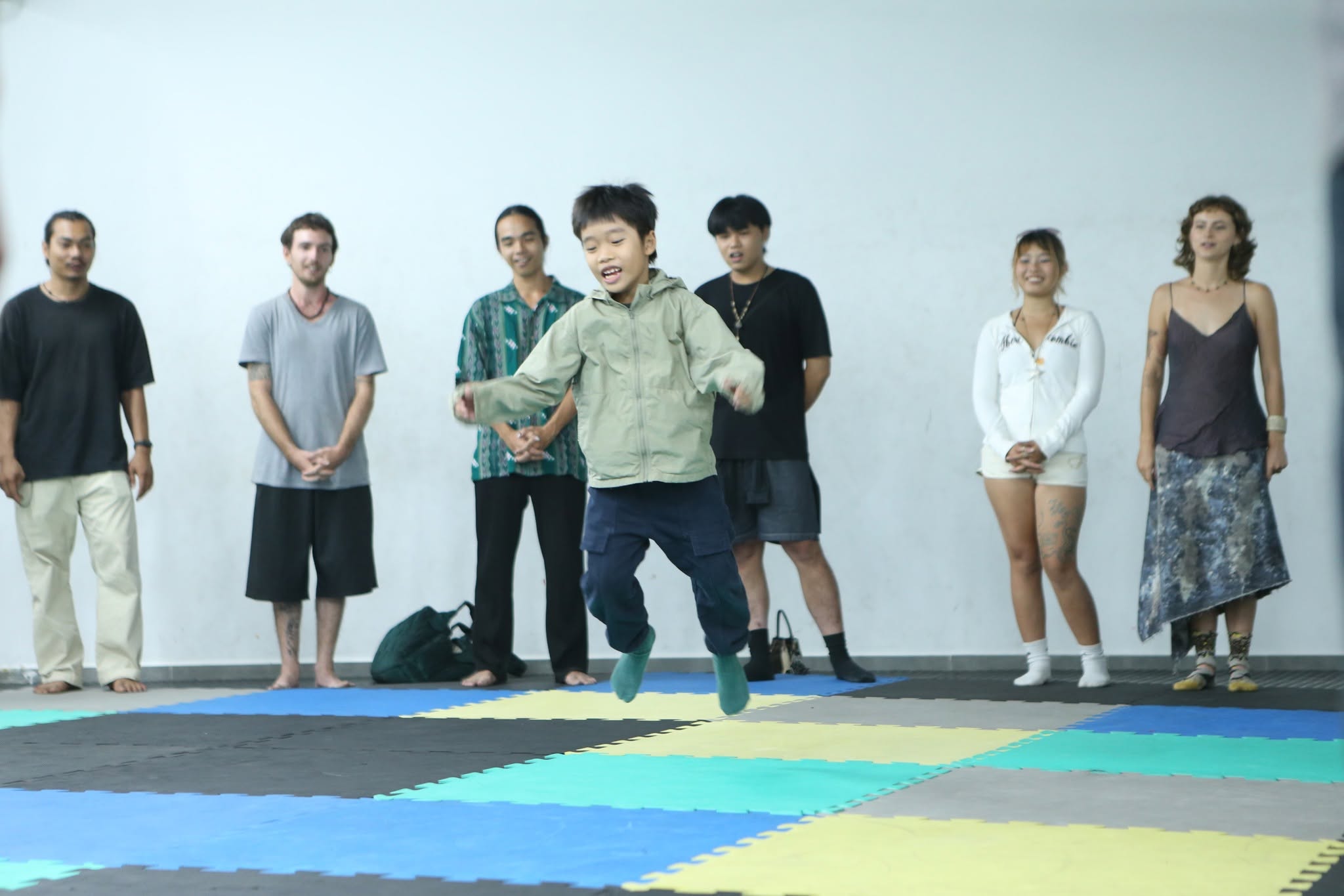 Lèm dì dị  03 – Experimental village and dam construction season 03 — ảnh 9